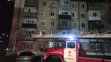 Харьковские спасатели потушили пожар в многоэтажке (фото)