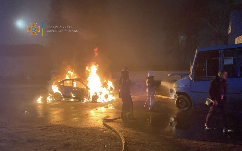 ДТП привело к пожару. Под Харьковом сгорел автомобиль (фоторепортаж)