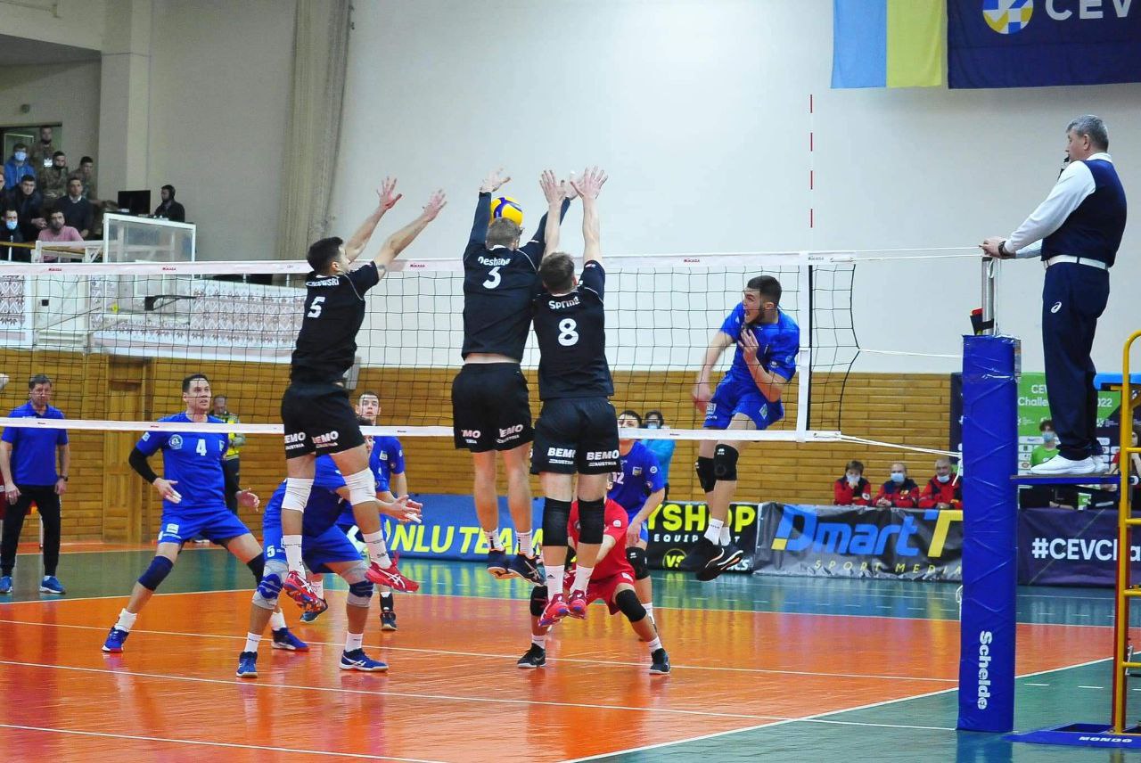Харьковские волейболисты впервые за четыре года сыграли в еврокубках (фото)