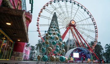 «Алиса в стране чудес» и фаер-шоу: в парке Горького рассказали о новогодней программе
