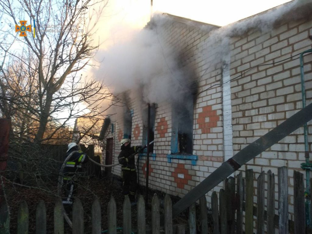 В Богодуховском районе в сгоревшем жилом доме обнаружили тело мужчины