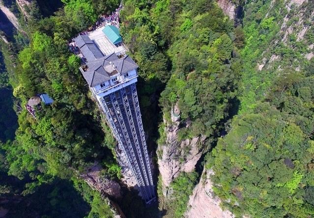 Китайский лифт Байлун — самый высокий в мире (фото, видео)