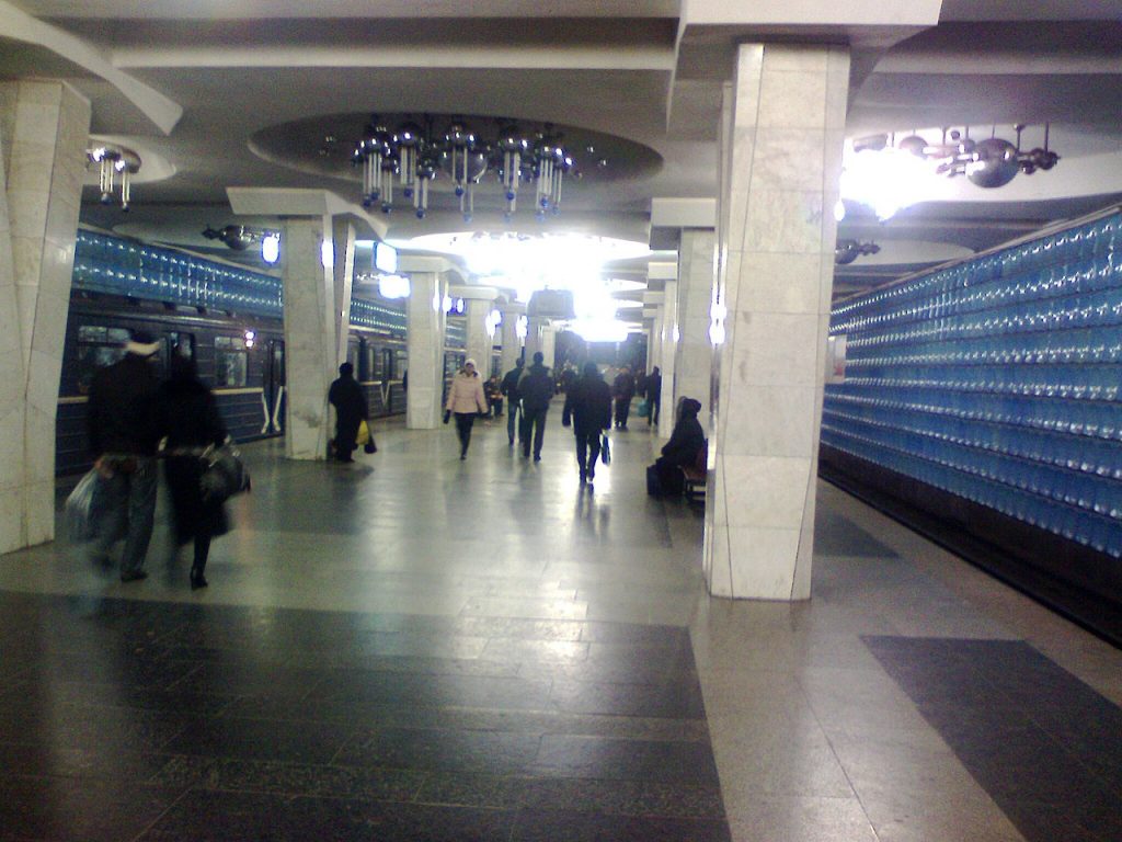 В Харькове с утра закрывали проезд на станциях метро