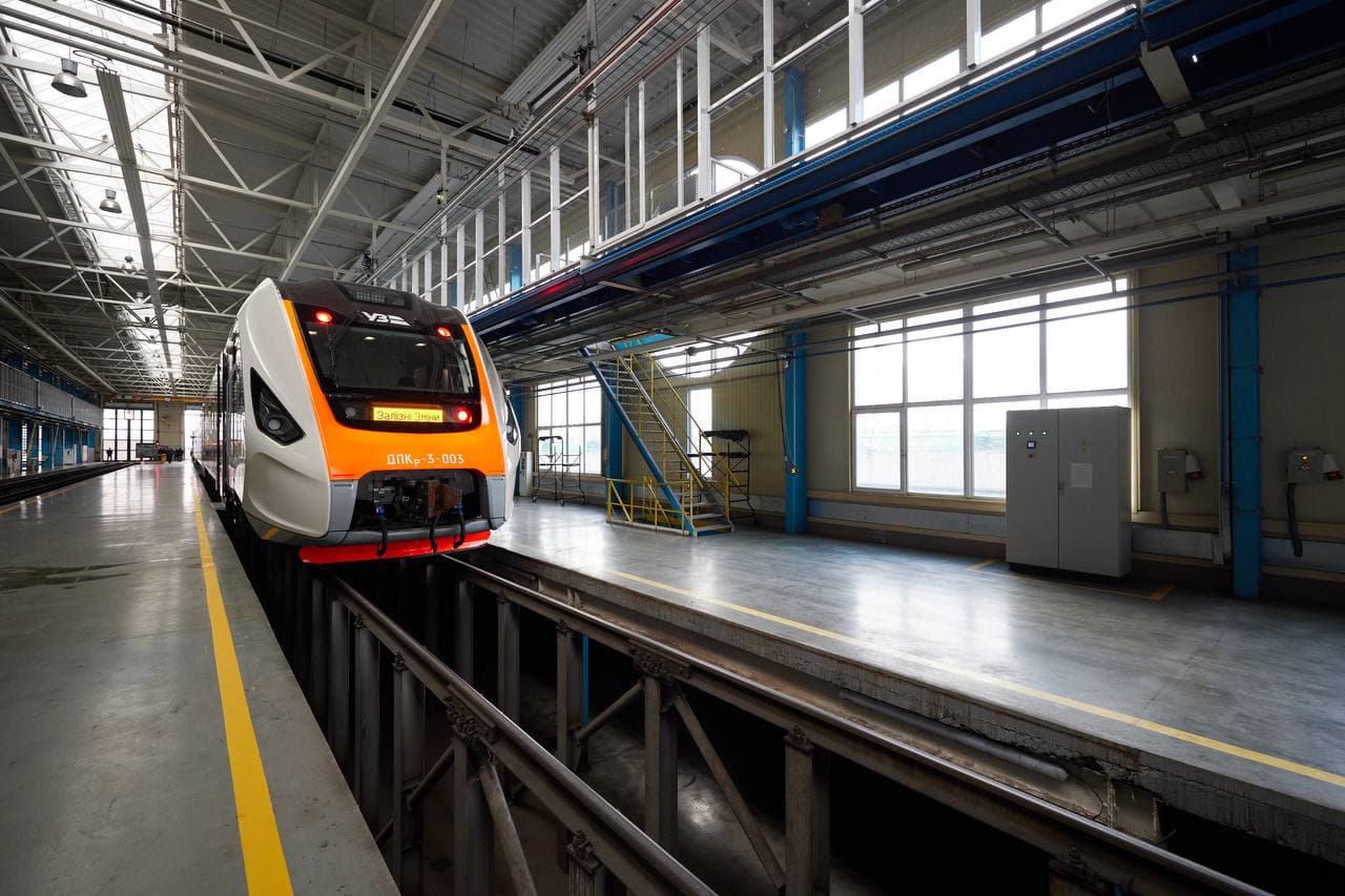В Харьковской области пригородные маршруты будут обслуживать новые дизель-поезда (фото)