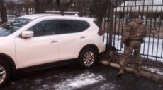 В Харькове ищут взрывчатку в двух супермаркетах и здании суда