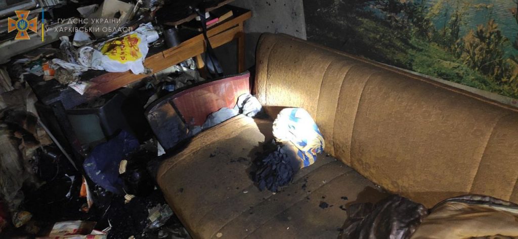 В Харькове на пожаре в шестиэтажке погиб человек (фото)