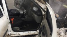 В Харькове во время движения сгорел автомобиль (фото)