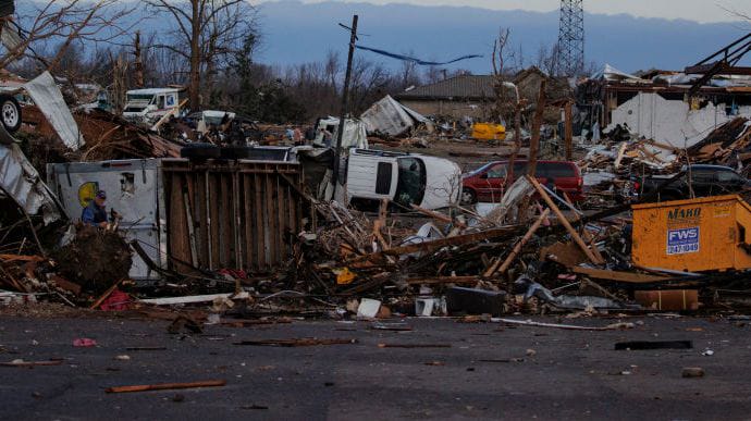 Торнадо в США: десятки погибших