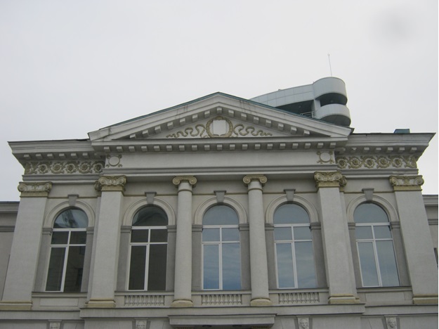 Здание юридического университета на ул. Пушкинской