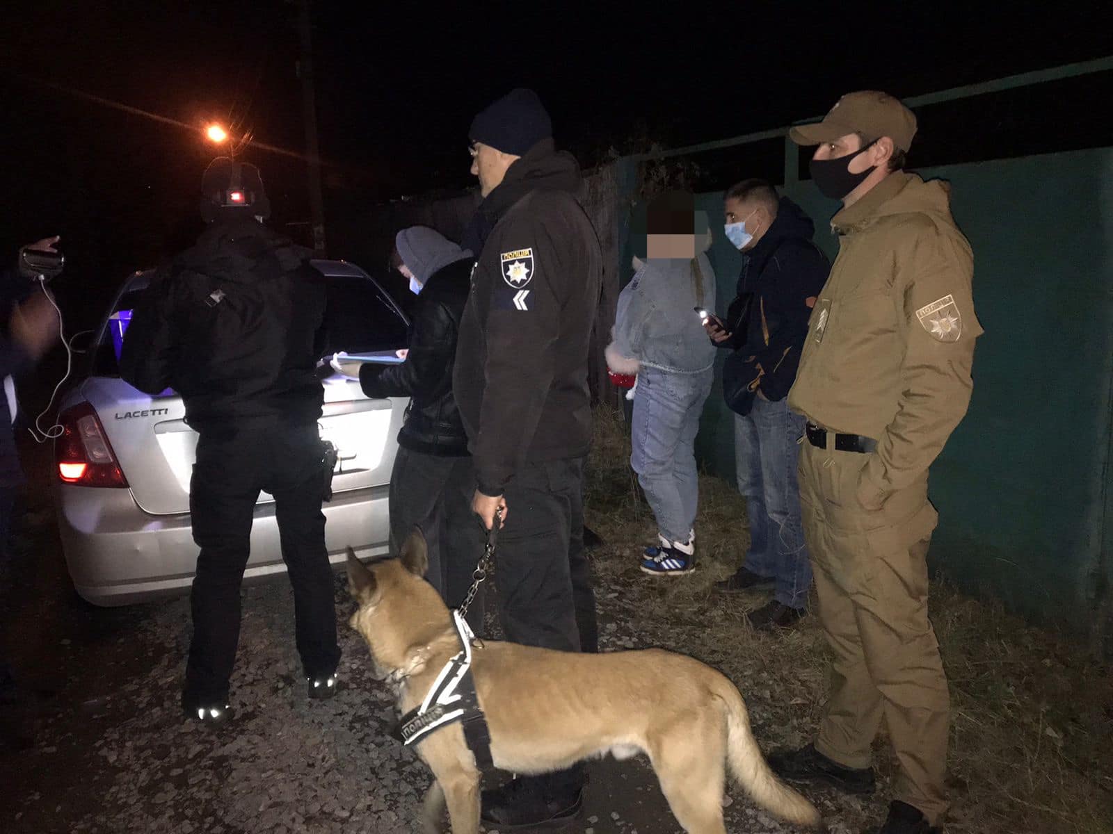 В Харьковской области полицейский пес поймал «закладчицу» (фото)