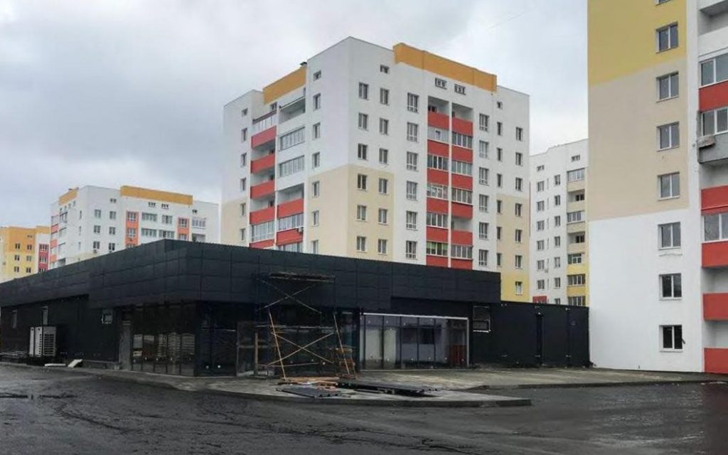 В Харькове под видом реконструкции квартиры построили супермаркет