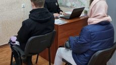 В Харькове на подростка, который курил в метро, составили протокол