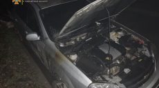 Ночью в Харькове сгорел автомобиль — полиция расследует поджог