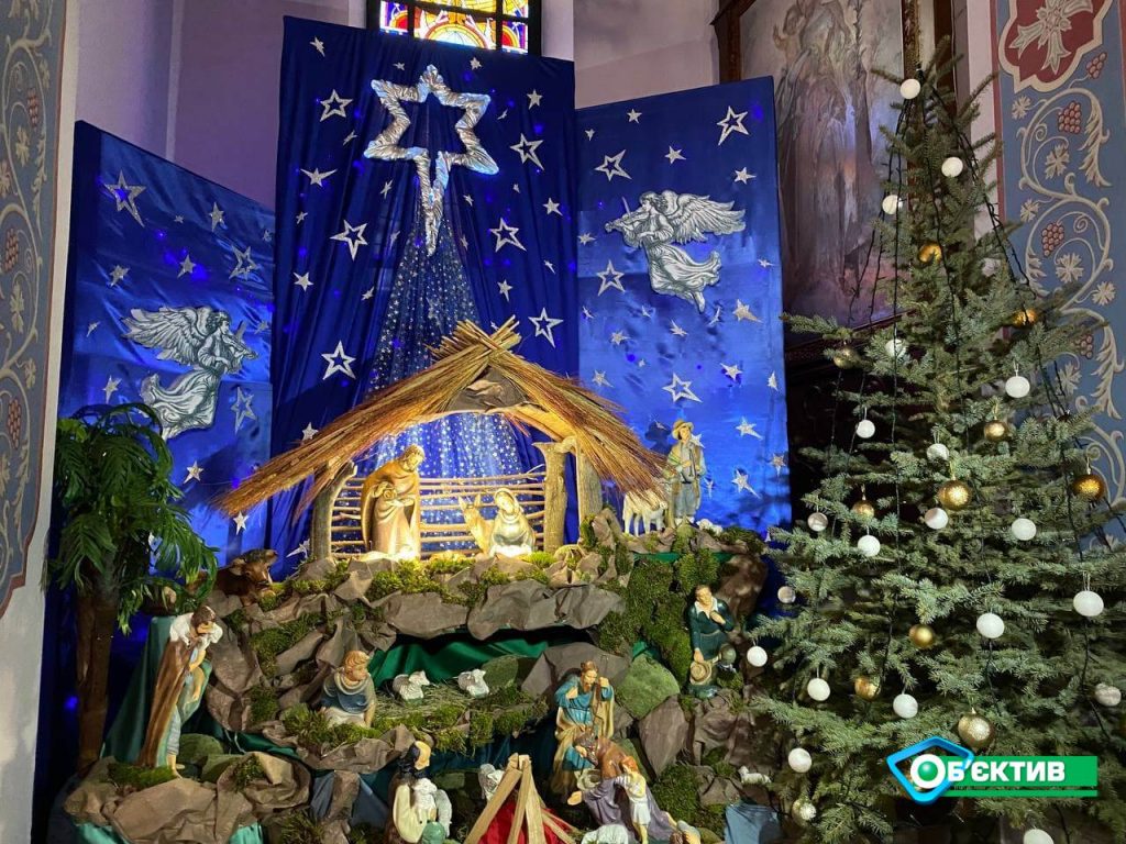 Мэр города на Харьковщине запустил опрос, когда праздновать Рождество