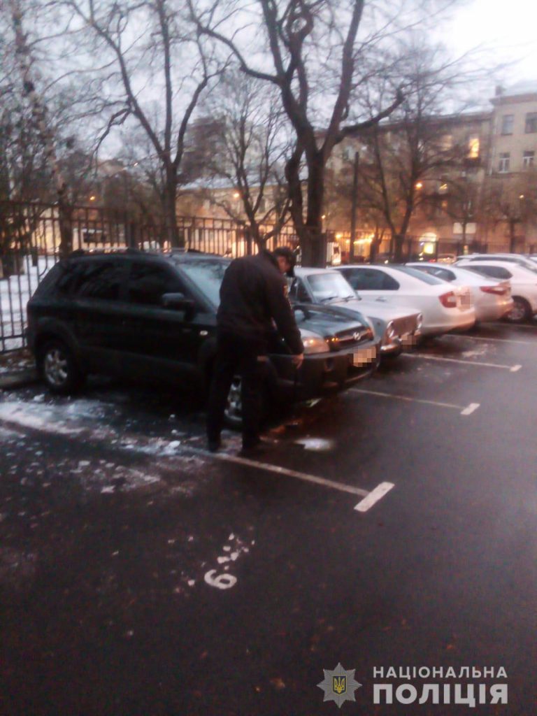 Заминирование. Полиция проверила суд и супермаркеты в Харькове