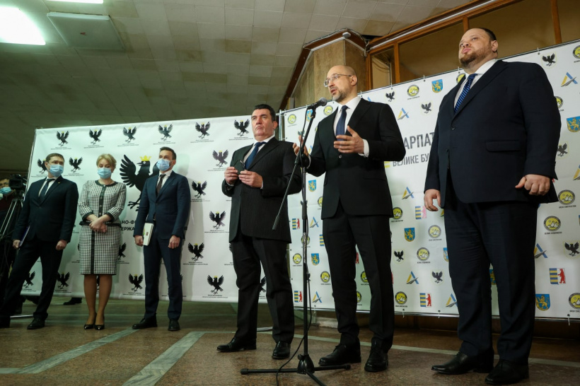 Украина обеспечена углем и газом на отопительный сезон — премьер