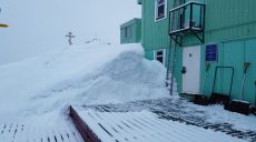 На антарктической станции «Академик Вернадский» зафиксировали рекордный уровень снега (фото)