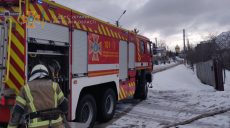Из-за нарушения правил использования печного отопления в Харьковской области загорелся гараж