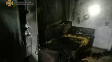 Спасатели в Харькове эвакуировали двух человек из горящего дома