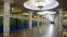35-летний мужчина внезапно умер в метро в Харькове