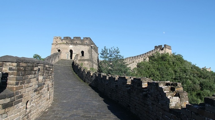 В Китае рухнула часть Великой стены (фото)