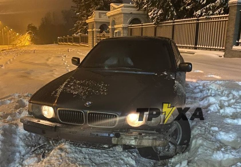 ДТП. В Харькове пьяный водитель BMW не справился с управлением (фото)