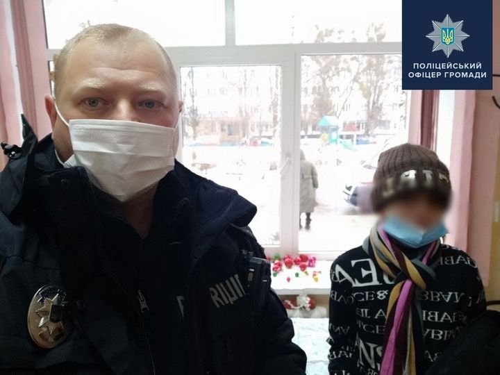Жительница Харьковщины не пускала домой 11-летнюю дочь-школьницу