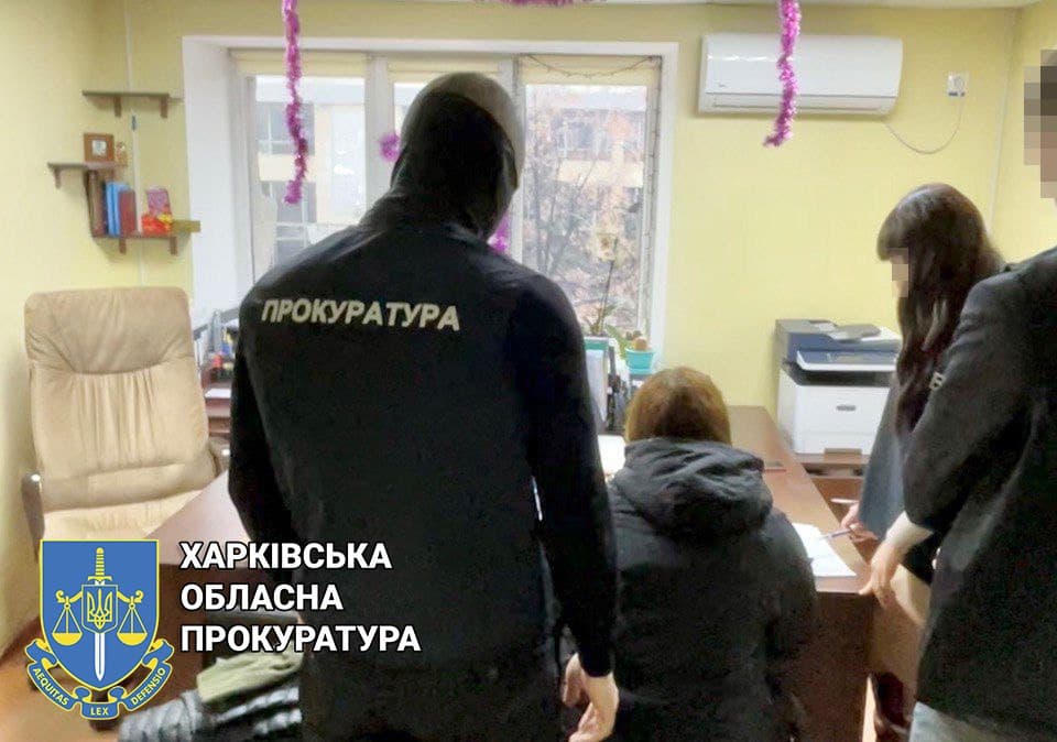 Харьковская полицейская подозревается в служебном подлоге
