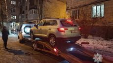 На проспекте Науки арестовали автомобиль неплательщика штрафов за превышение скорости (фото)