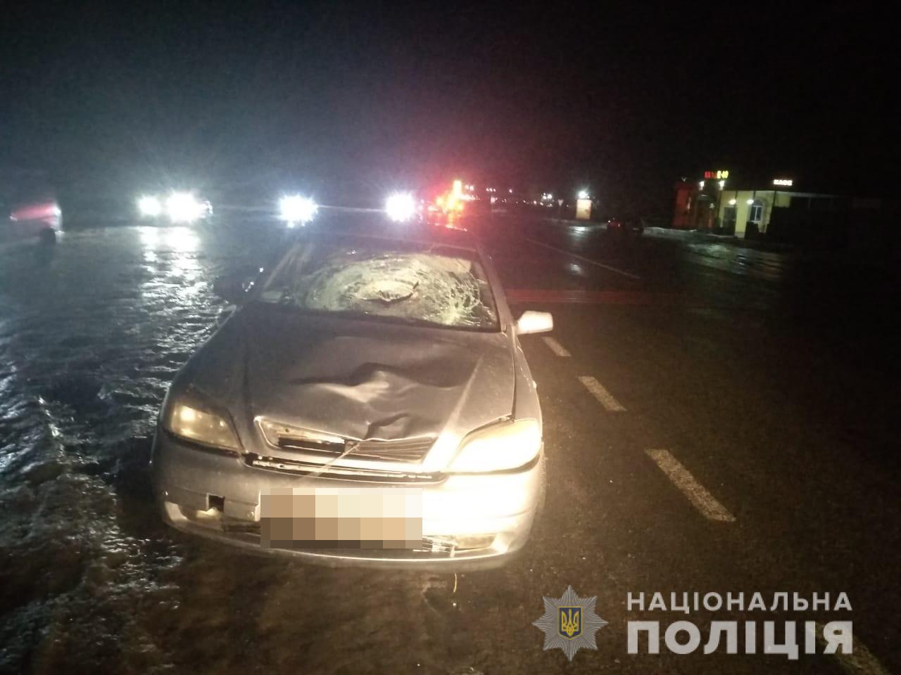 В Харьковской области Opel насмерть сбил пешехода (фото)