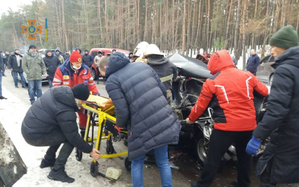 Обнародовано видео масштабного ДТП в Харьковской области