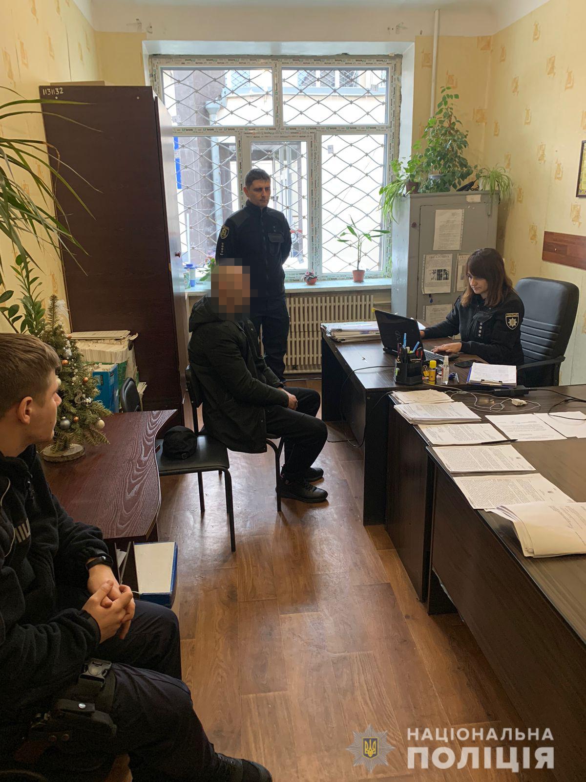 Убил соседку и неделю хранил тело на балконе: в Харькове задержали рецидивиста