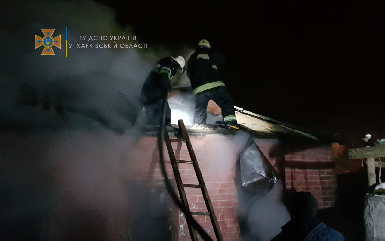 В Харьковской области во время тушения пожара нашли обгоревшее тело (фото)