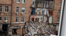 Появился момент обвала стены нежилого помещения на Гагарина (видео)