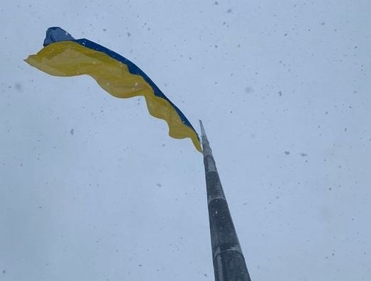 В Харькове приспустили флаг на самом высоком флагштоке в Украине (фото)