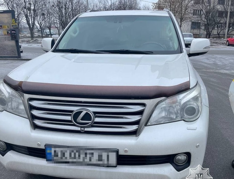 Харьковчанка посадила за руль своего авто сына-подростка, у которого нет прав