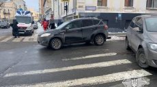 В Харькове легковушка сбила женщину-пешехода