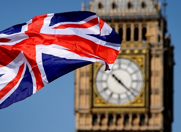 Великобритания и Австралия отзывают сотрудников посольств в Украине