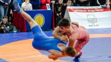 В Харькове проходит турнир по вольной борьбе памяти Леонида Дуная