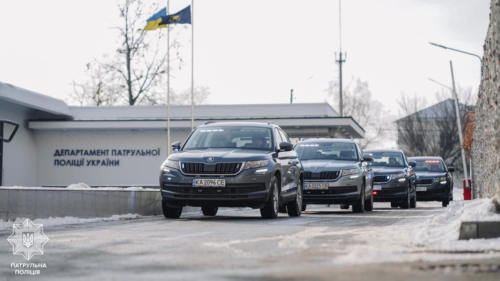 На харьковских дорогах патрульные автомобили-«фантомы» пока не появятся