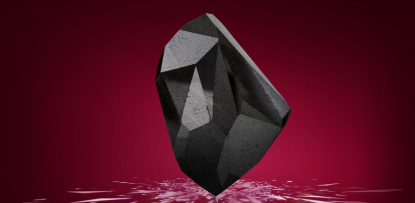 В Дубае на аукционе Sotheby’s продадут уникальный космический черный алмаз (фото)