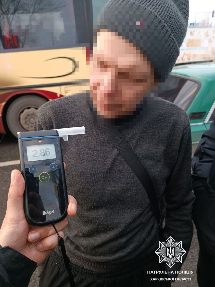Патрульные в Харькове остановили пьяного водителя (фото)