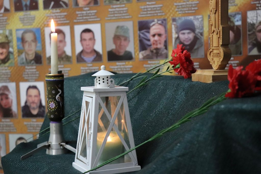 В Харькове почтили память нацгвардейцев, погибших при обороне Дебальцево