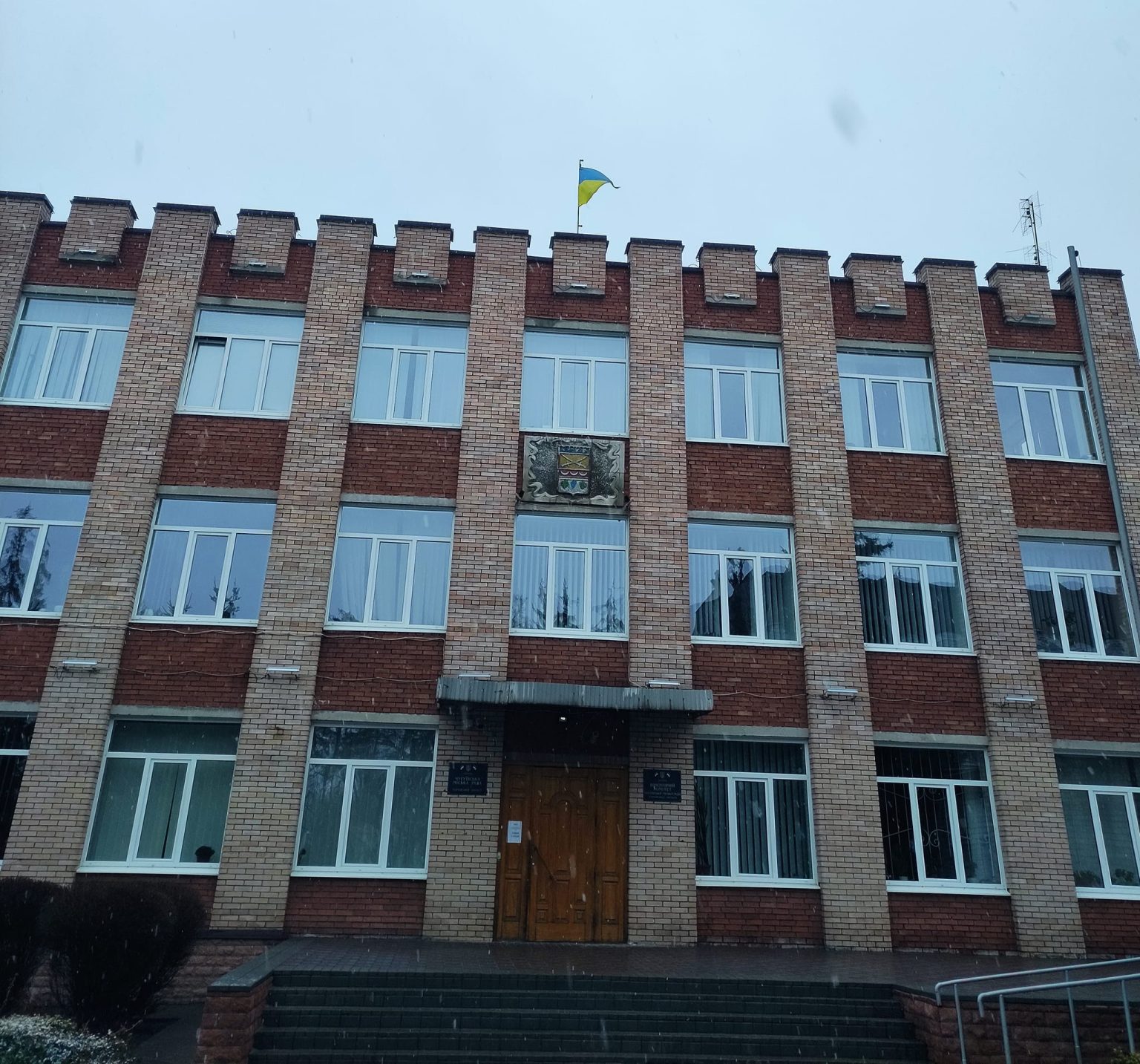 Харьковщина: над Чугуевом — флаг Украины