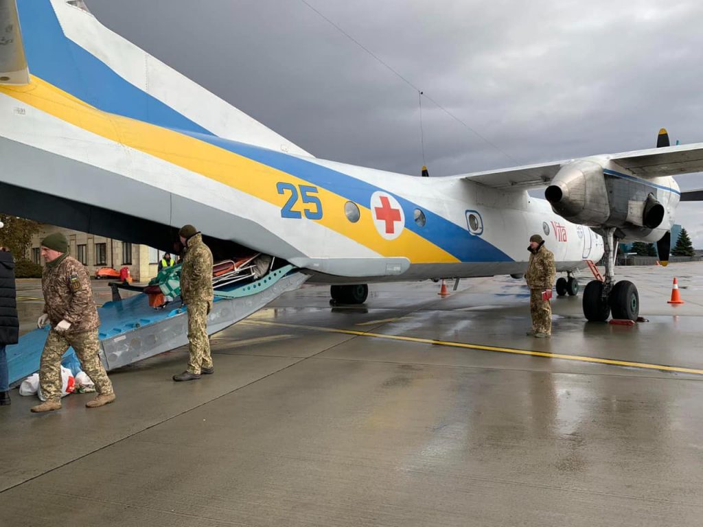 Из Харькова во Львов планово эвакуировали военнослужащих (фото)