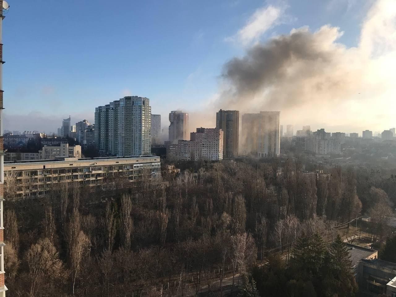 Оккупанты ракетами расстреливают гражданские дома в Киеве — МВД (видео, фото)