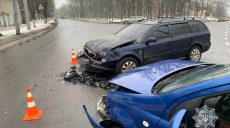 В Харькове в ДТП попали водители Chevrolet и Skoda (фото)