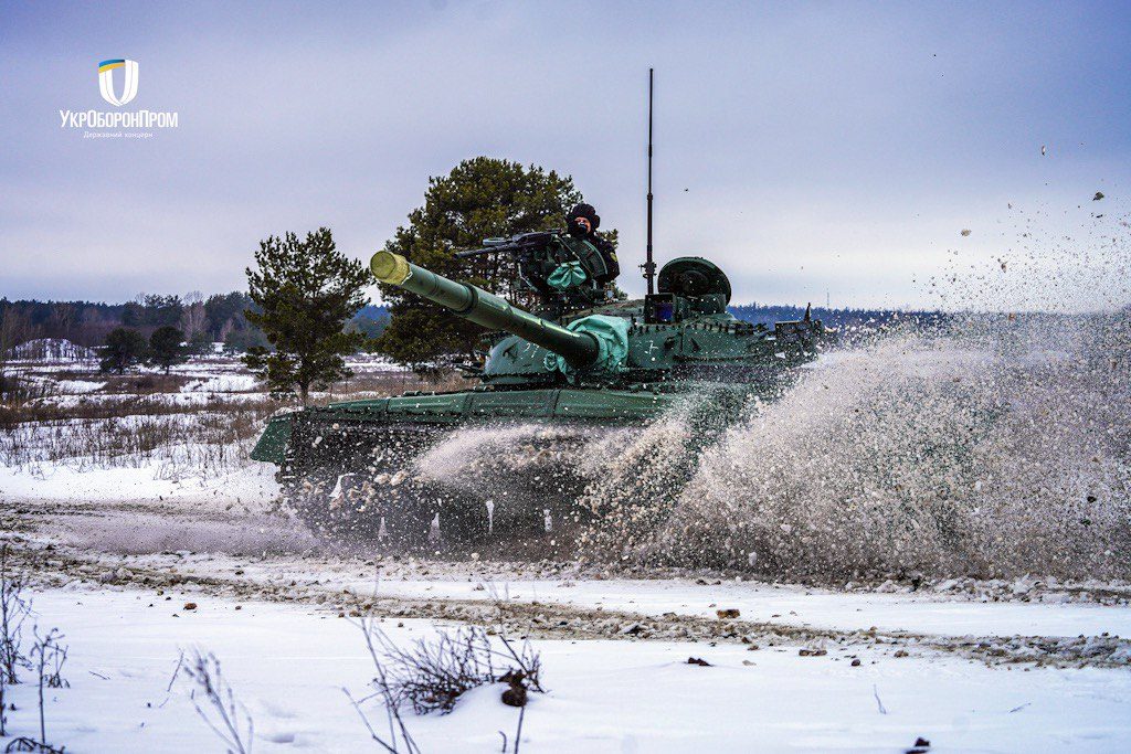 Харьковский завод испытывает танк с системами, соответствующими стандартам НАТО (фото)