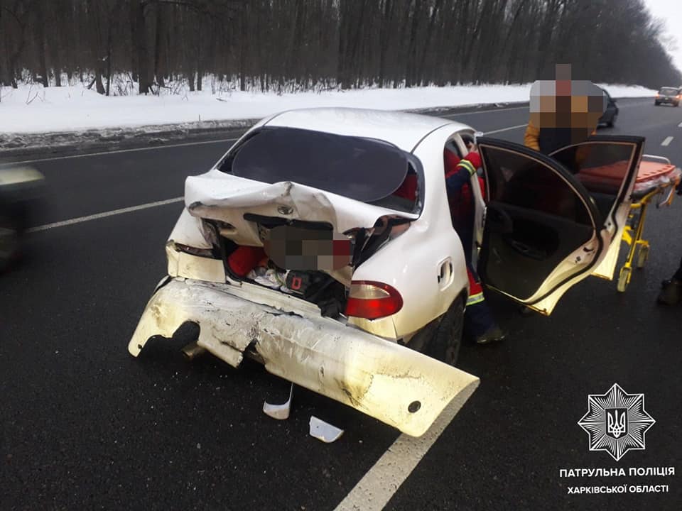 ДТП. В Харькове в результате столкновения двух авто пострадал водитель (фото)