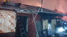 Харьковские спасатели ликвидировали пожар в нежилом здании (фото)